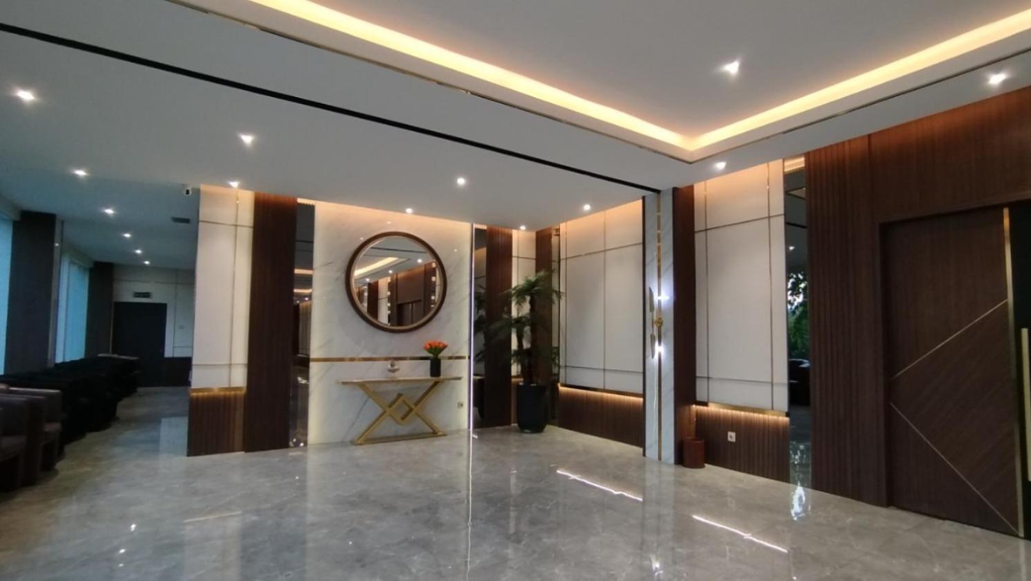 The Sun Hotel Sidoarjo Esterno foto
