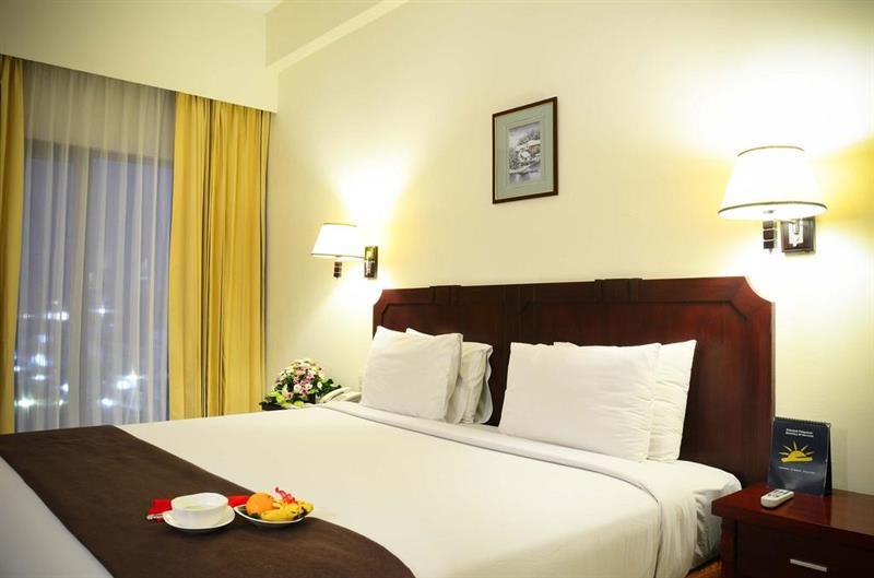 The Sun Hotel Sidoarjo Esterno foto